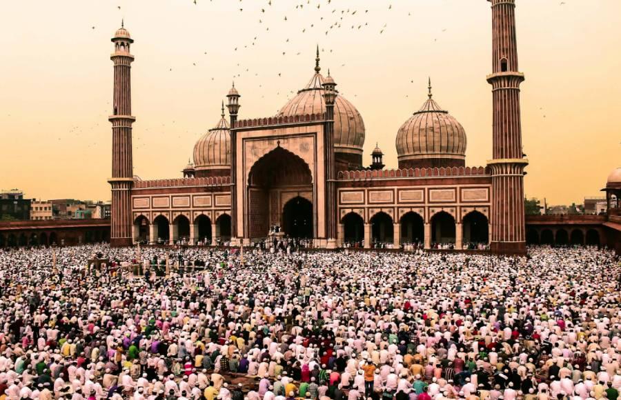 do muslims celebrate christmas​?